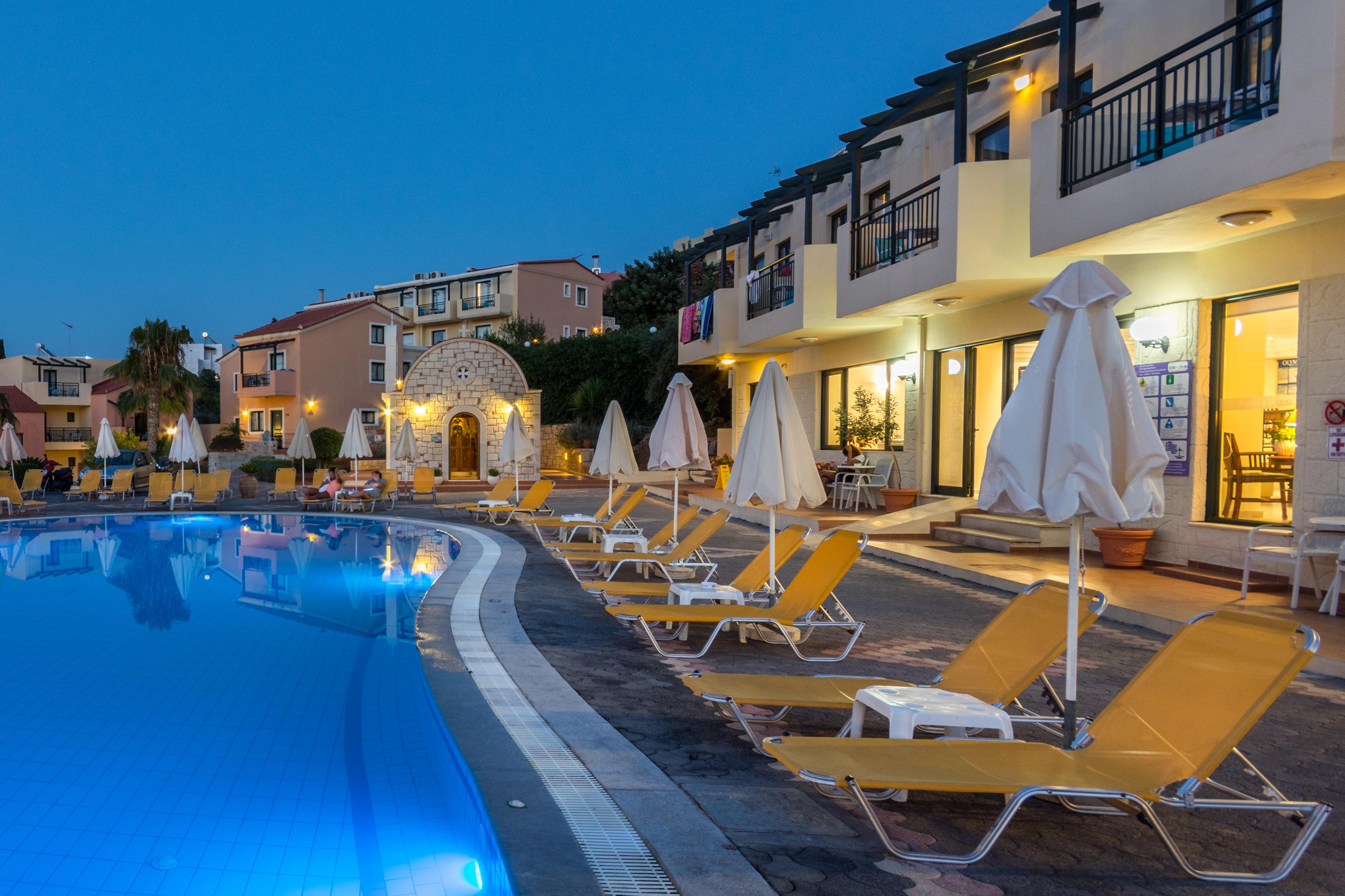 Asterias Village Hotel apartamentowy 4*