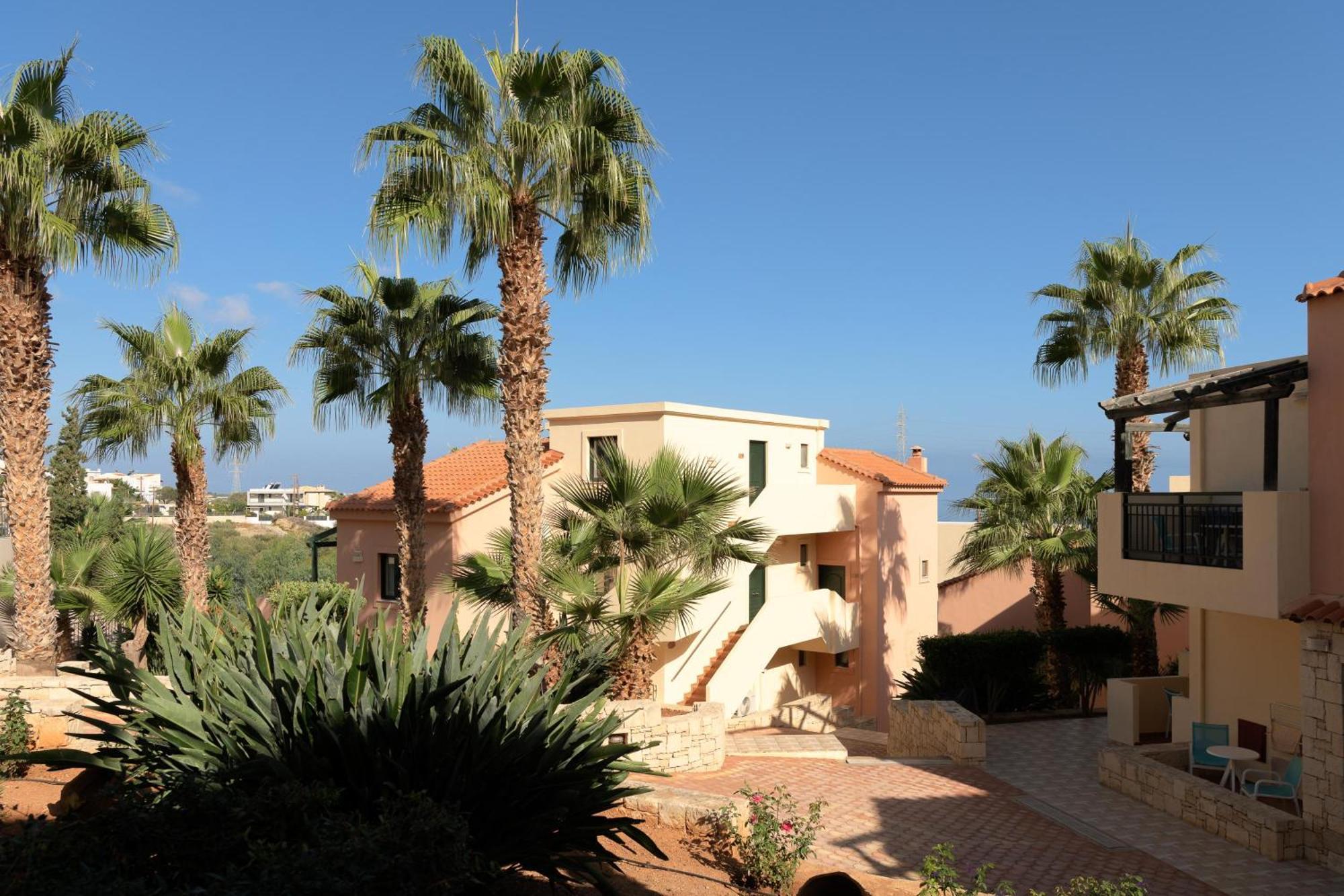 Aparthotel Asterias Village 4*
