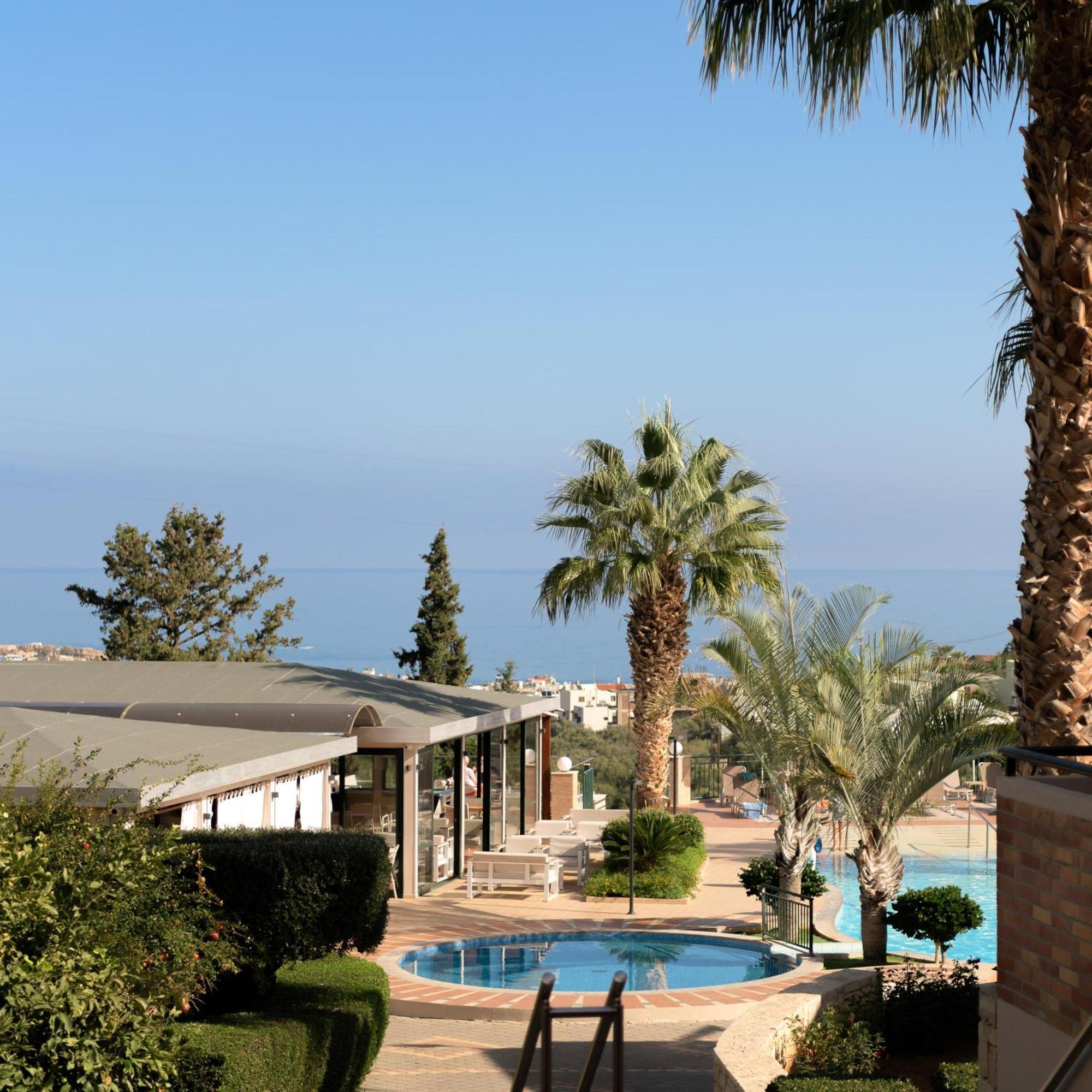 Asterias Village Aparthotel