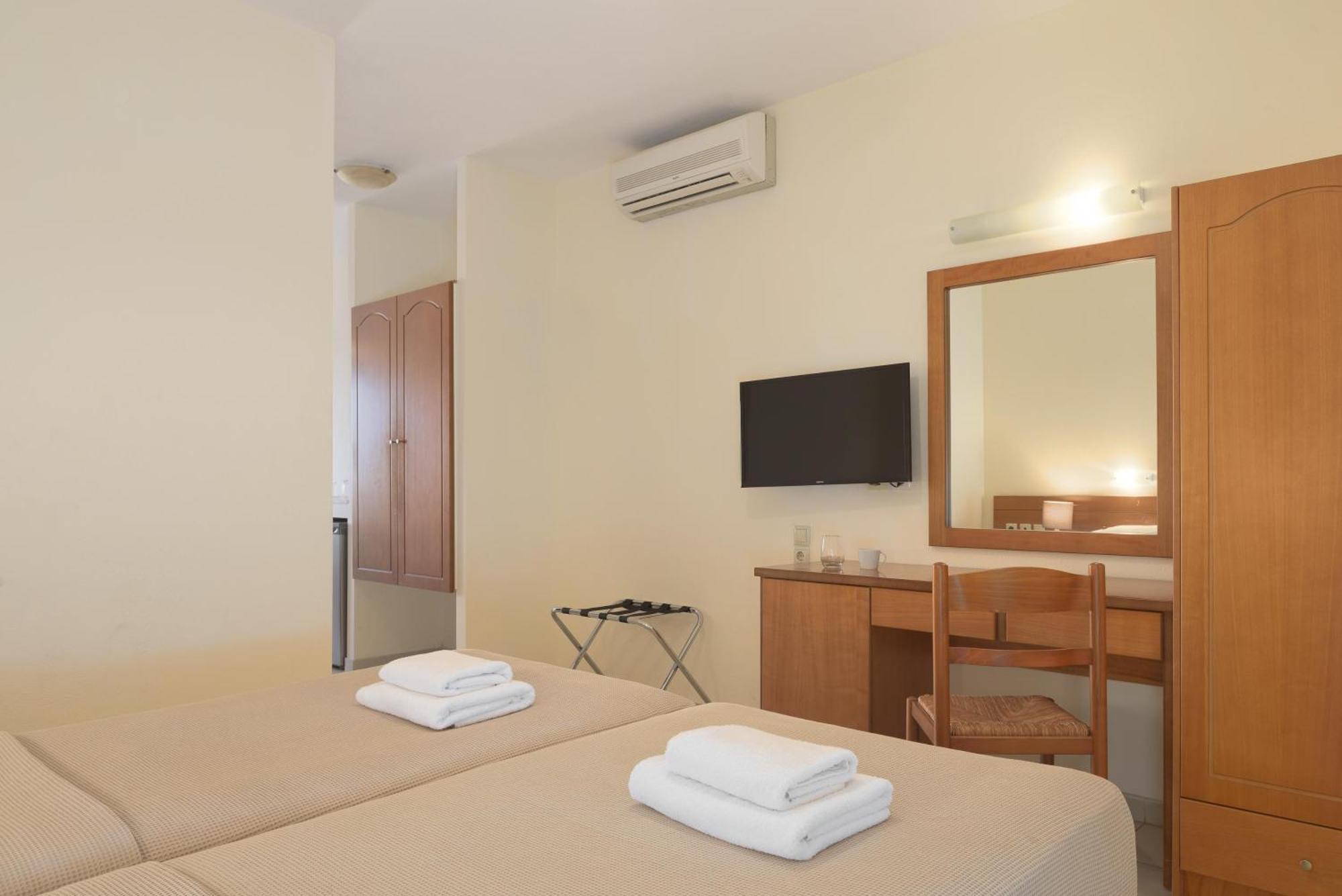 Asterias Village Hotel apartamentowy 4*